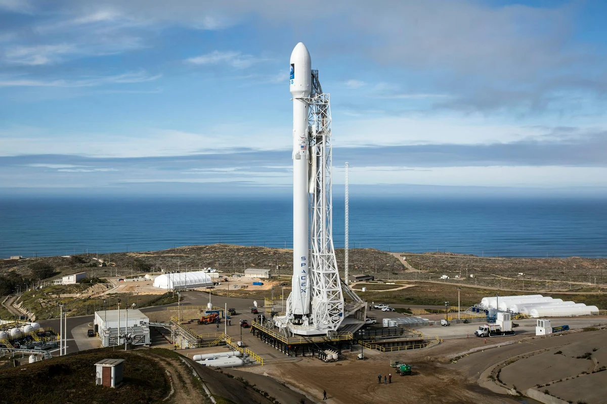 SpaceX готви старт на Starlink от Ванденберг на 14 февруари